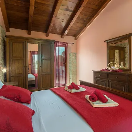 Holiday House Lepricani
